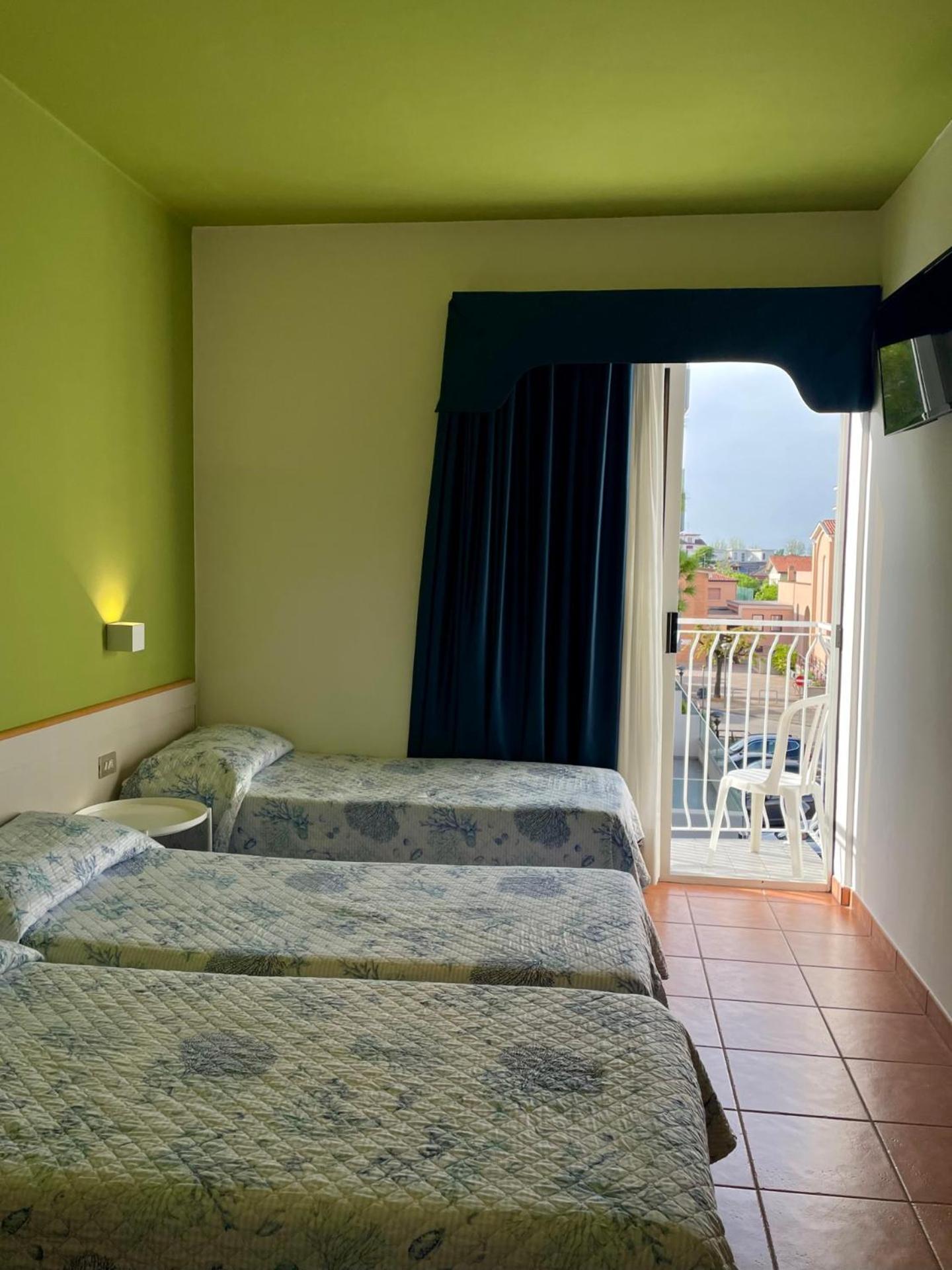 Hotel Portofino リド・ディ・イエゾロ エクステリア 写真